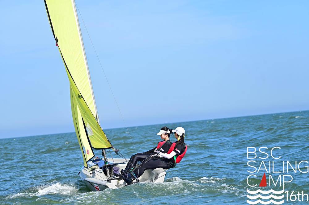 Sailing photo 5